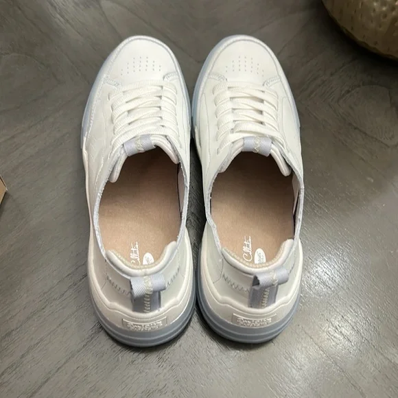 DR. SCHOLL'S ORIGINAL COLLECTION Women's Feelin Free Slip-on Sneakers - Picture 8 of 13